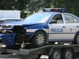 Jelenia Góra: Rozbity radiowóz na Wolności. Policjant spowodował kolizję 