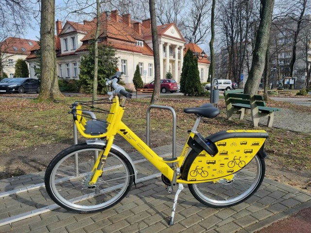 W Czeladzi właśnie testowane są nowe metrorowery, które pojawią się w mieście na przełomie lutego i marca 

Zobacz kolejne zdjęcia/plansze. Przesuwaj zdjęcia w prawo naciśnij strzałkę lub przycisk NASTĘPNE