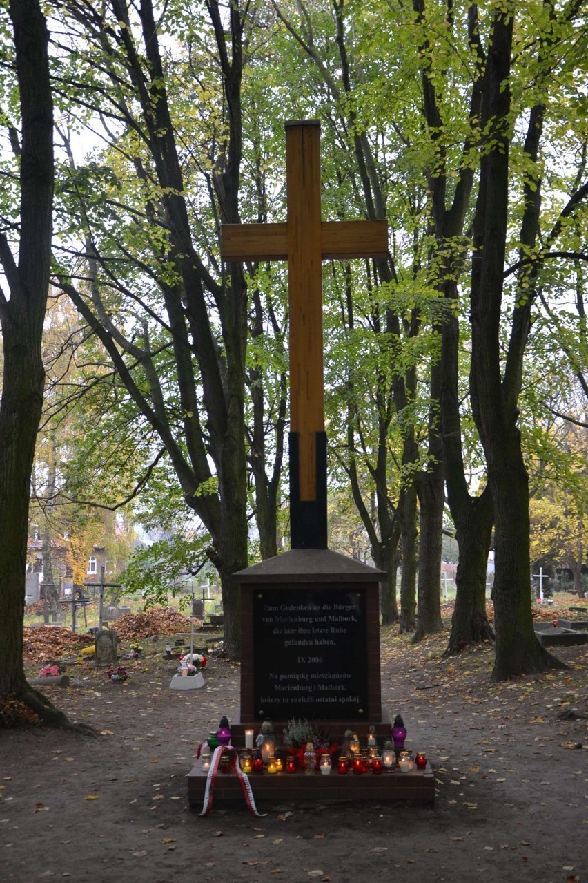 Wszystkich Świętych 2014 w Malborku. ZDJĘCIA z malborskich cmentarzy