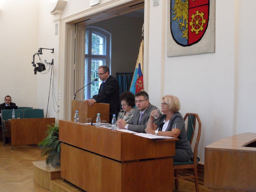 Na sesji Rady Miasta nie zabrakło pytań radnych Mośko i Baweja do prezydenta ws. kontenerów