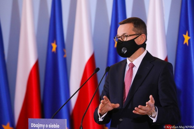 Premier Mateusz Morawiecki 4 listopada ogłosił nowe zakazy i obostrzenia