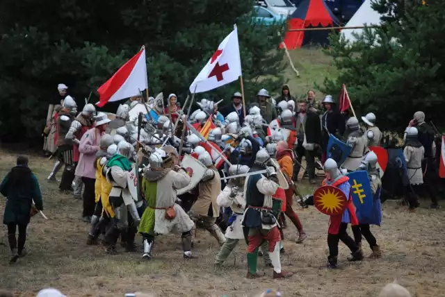 W Golubiu Dobrzyniu pojedynki rycerzy trwają, bitwę w Koronowie odwołano