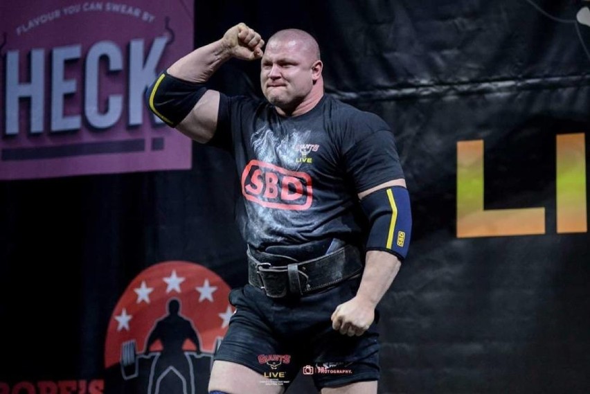 Strongman Mateusz Kieliszkowski ma już na swoim koncie wiele...