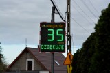 Nowoczesne oznakowanie przejść dla pieszych na ulicy Wojska Polskiego w Sępólnie. Bezpieczniej przy szkole i przedszkolu - zobacz zdjęcia