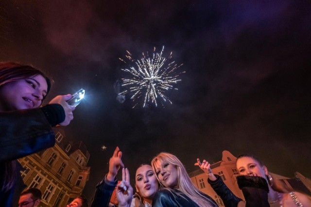 Pierwszy Katosylwester w Grudziądzu: msza święta, a po niej zabawa sylwestrowo - noworoczna do białego rana w sali NOT przy ul. Piłsudskiego