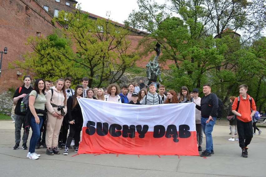 Uczniowie Szkoły Podstawowej w Suchym Dębie pojechali na...