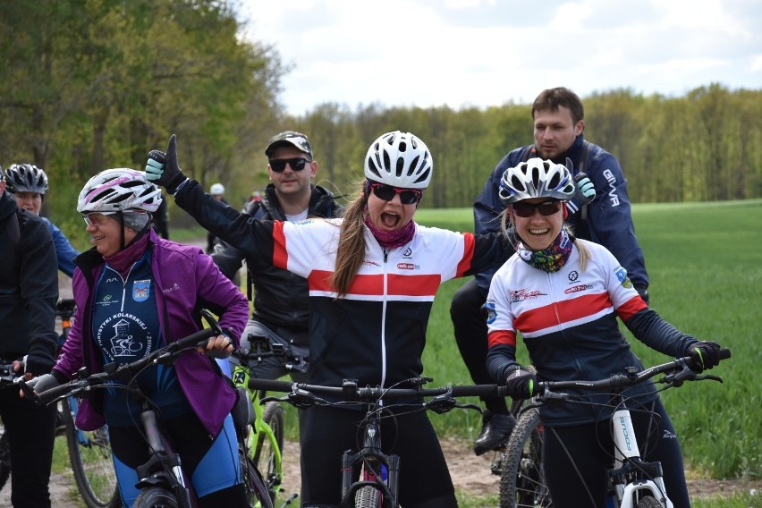 Przejechali nowy szlak rowerowy "Dookoła gminy Żnin". Liczy 96 km [zdjęcia, wideo]