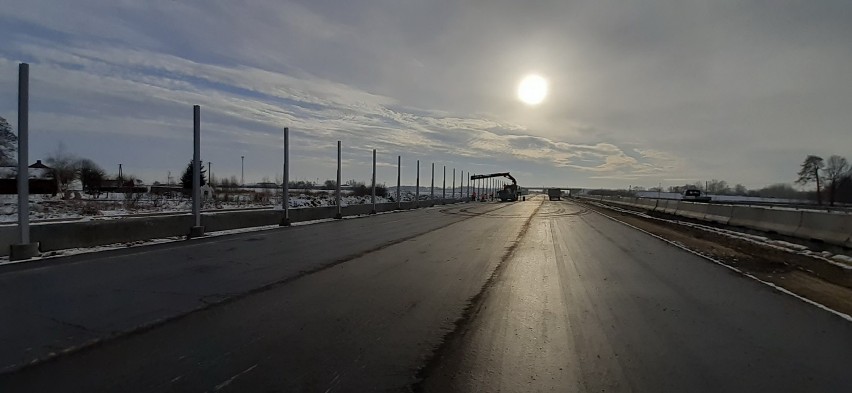 Najnowsze zdjęcia z placu budowy autostrady A1 od Tuszyna do...