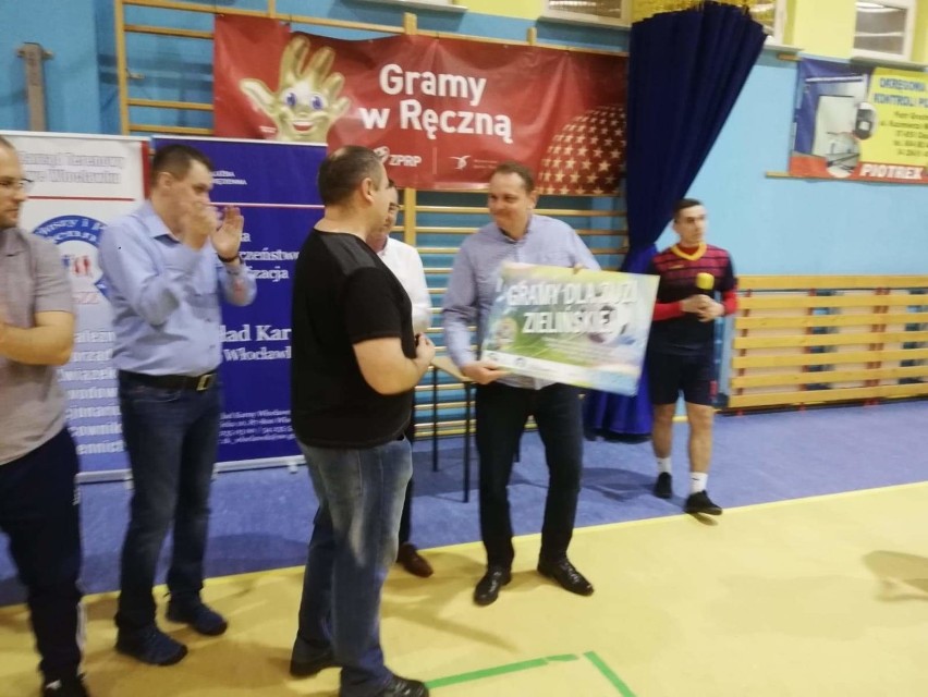 Zagrali charytatywny turniej dla Zuzi. OZ Chojnice najlepszy w Choceniu [zdjęcia, wyniki, składy]