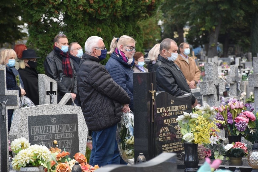 Wągrowiec. Pogrzeb śp. Aleksandry Podemskiej. Działaczka społeczna spoczęła na cmentarzu nowofarnym 