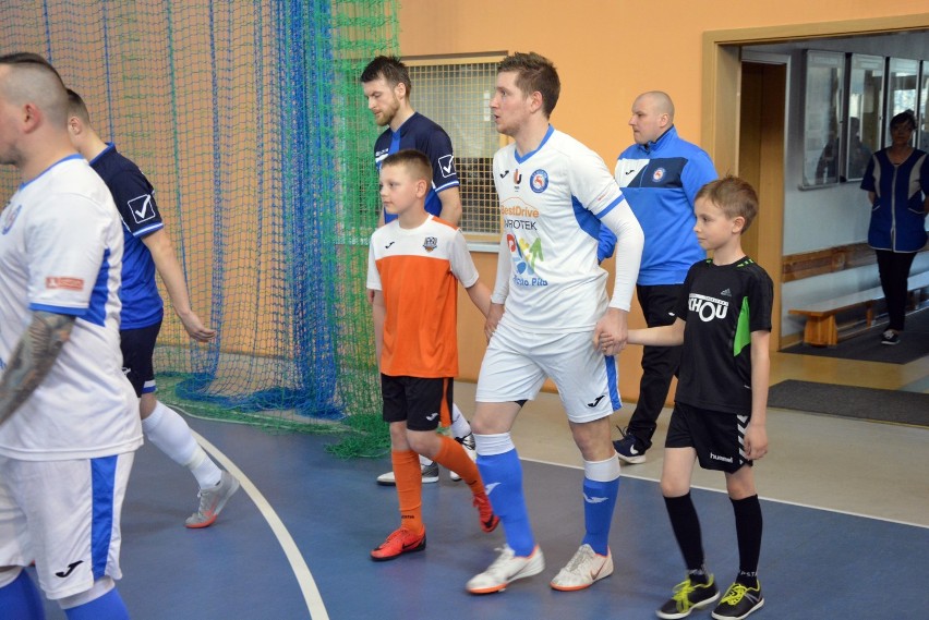II liga futsalu: W meczu o awans do I ligi BestDrive Futsal Piła uległ nieznacznie drużynie TAF Toruń. Zobaczcie zdjęcia z tego meczu