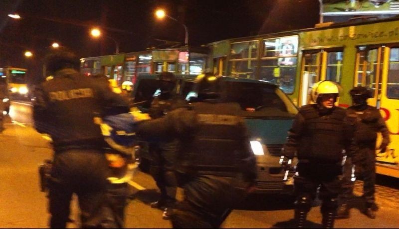 Policja interweniowała w tramwaju po meczu Lech Poznań - Korona Kielce