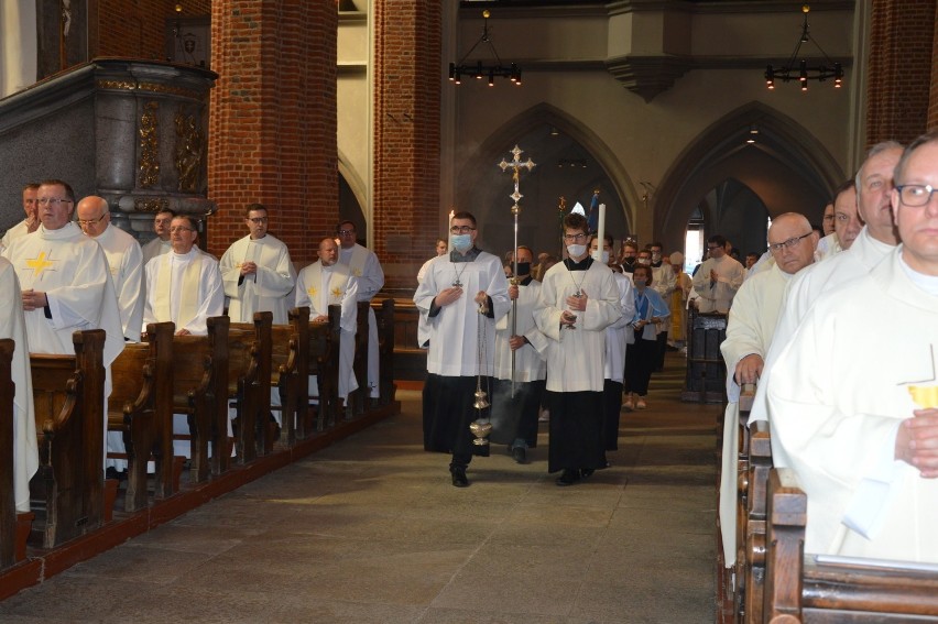 Msza święta Krzyżma została odprawiona 4 czerwca w opolskiej katedrze