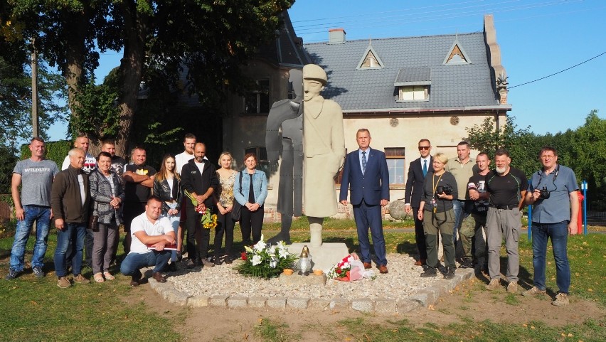 Odsłonięcie pomnika Żołnierza polskiego w Boryszynie