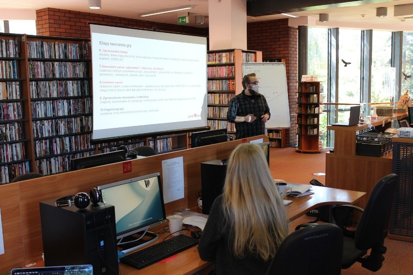 W Bibliotece Głównej odbyły się warsztaty z tworzenia gry...