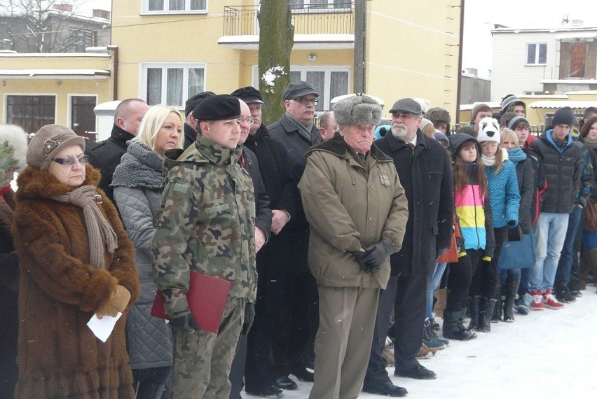 Upamiętnili żołnierzy poległych 68 lat temu podczas wyzwalania Tomaszowa spod okupacji hitlerowskiej