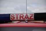 Substancja ropopochodna dostała się do Szarki w miejscowości Sękowo. Interweniowali strażacy! 