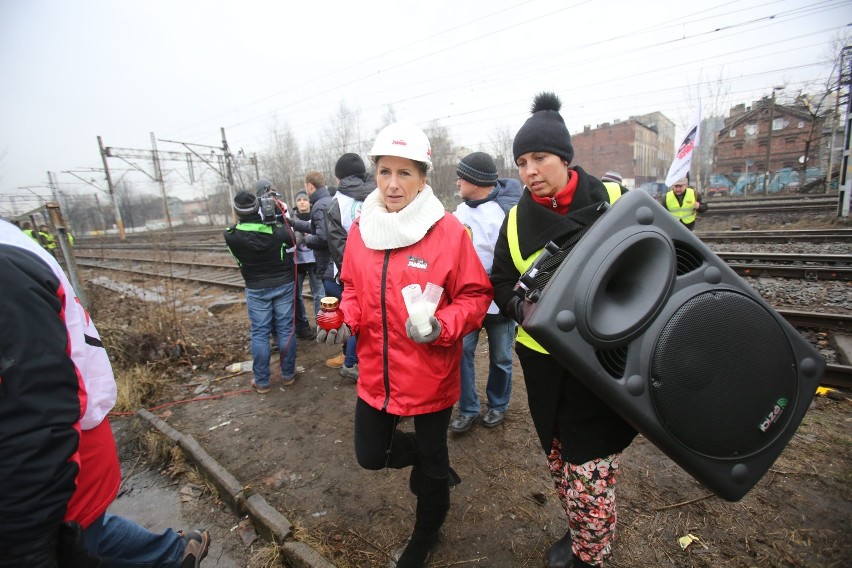Górnicy blokują tory w Katowicach [PROTEST]