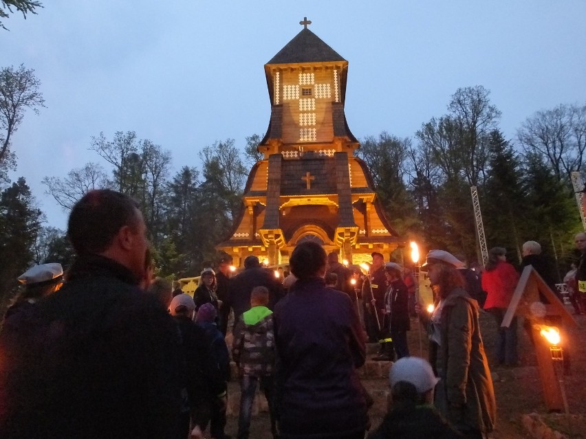 100-lecie Bitwy pod Gorlicami. Ponad tysiąc zniczy zapłonęło na Pustkach [ZDJĘCIA]