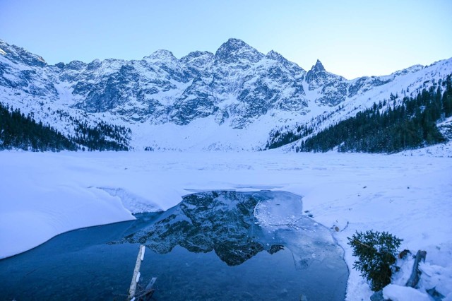Morskie Oko w Tatrach. Od marca 2023 roku by je zobaczyć, trzeba będzie zapłacić więcej za wstęp