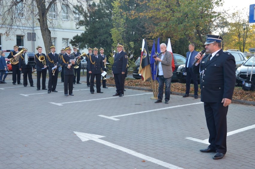 Strażacy ochotnicy w powiecie wejherowskim uczcili 100-lecie odzyskania przez Polskę niepodległości [ZDJĘCIA]