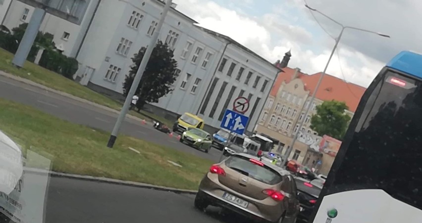 Wypadek na ul. Sczanieckiej. Kierowca skutera trafił do szpitala [ZDJĘCIA] 