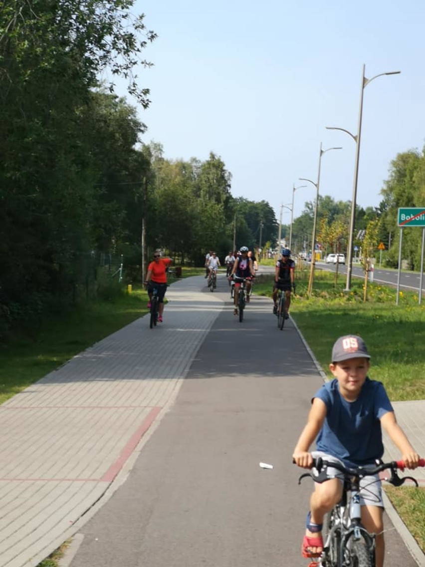 Rajd rowerowy i trening nordic walking w Dąbkach [ZDJĘCIA]