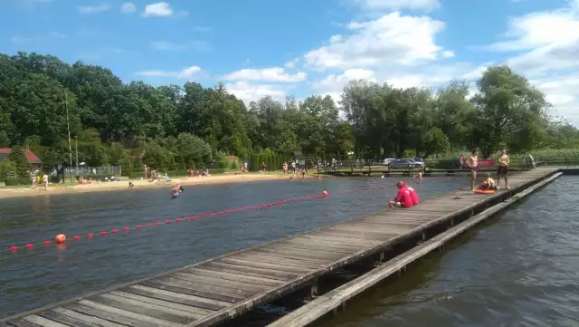 Nad Jeziorem Wielkim w Skępem jest już czynne kąpielisko. Jedyne w powiecie lipnowskim