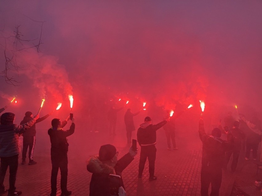 Zbigniew Rybak został pochowany na Cmentarzu Witomińskim w...