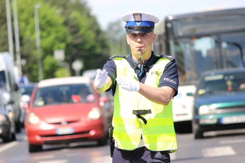 Policjant toruńskiej "drogówki" czwarty w Polsce!