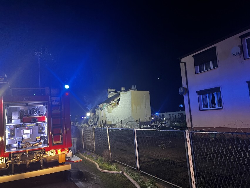 Wybuch gazu w Sędzińcu. Cztery osoby poszkodowane, jedną z nich znaleziono pod gruzami. Poszukiwania wciąż trwają