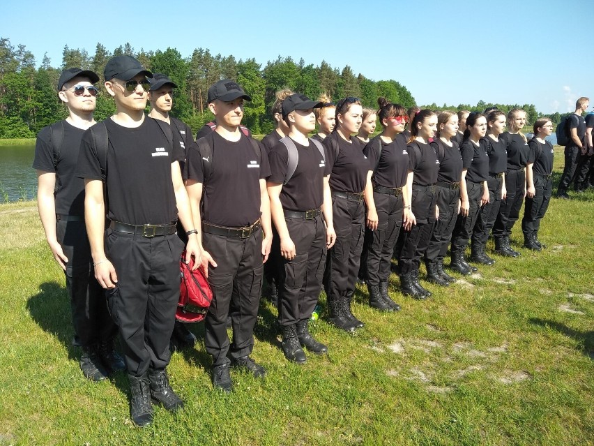 Manewry klas mundurowych ZSP 1 w Radomsku [ZDJĘCIA]