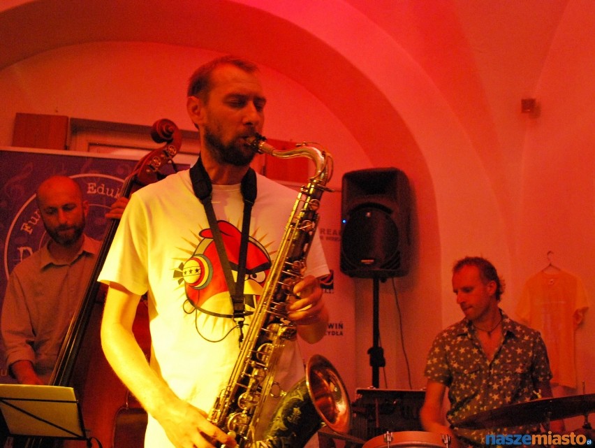 Międzynarodowe warsztaty jazzowe w Lesznie organizowane są...