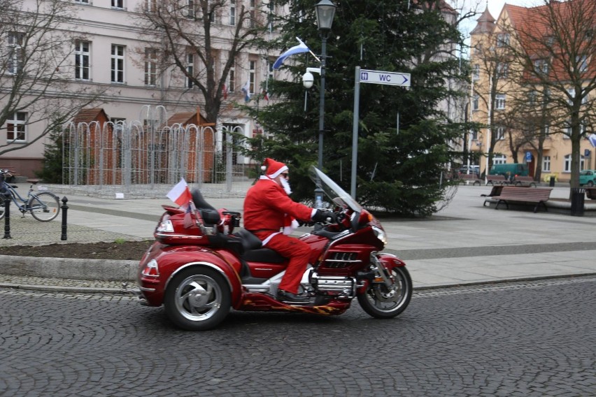 Wolsztyn: Mikołaje w centrum miasta! Zobacz, co tam robili 