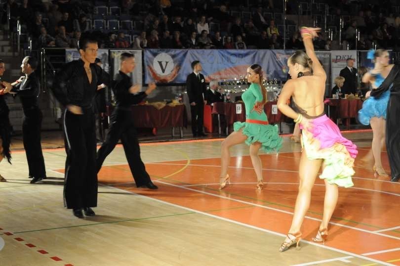 Dąbrowa Górnicza: V Ogólnopolski Turniej Tańca Towarzyskiego MARENGO 2011 [WYNIKI, ZDJĘCIA, FILM]