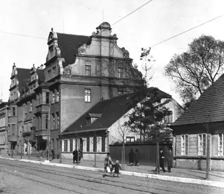 Neobarokowy pałac braci Karola i Emila Steinertów przy ul. Piotrkowskiej 272a/272b.