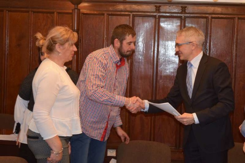 Siedem Stowarzyszeń z naszego powiatu podpisało umowy na realizację inwestycji o łącznej wartości blisko 300 tys. zł!