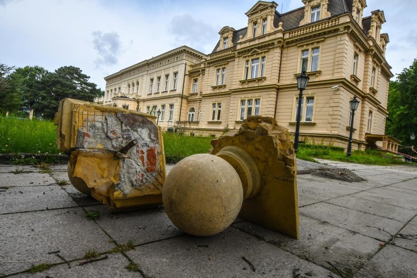 Prace remontowe w Zespole Pałacowo-Parkowym w Ostromecku...