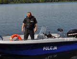 Policjanci na wodzie sprawdzają trzeźwość i dbają o bezpieczeństwo