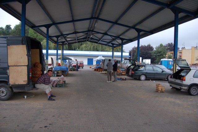 Miejscem Targu Regionalnego będzie zadaszony plac przy ulicy Giełdowej, gdzie dotąd odbywały się giełdy owocowo-warzywne