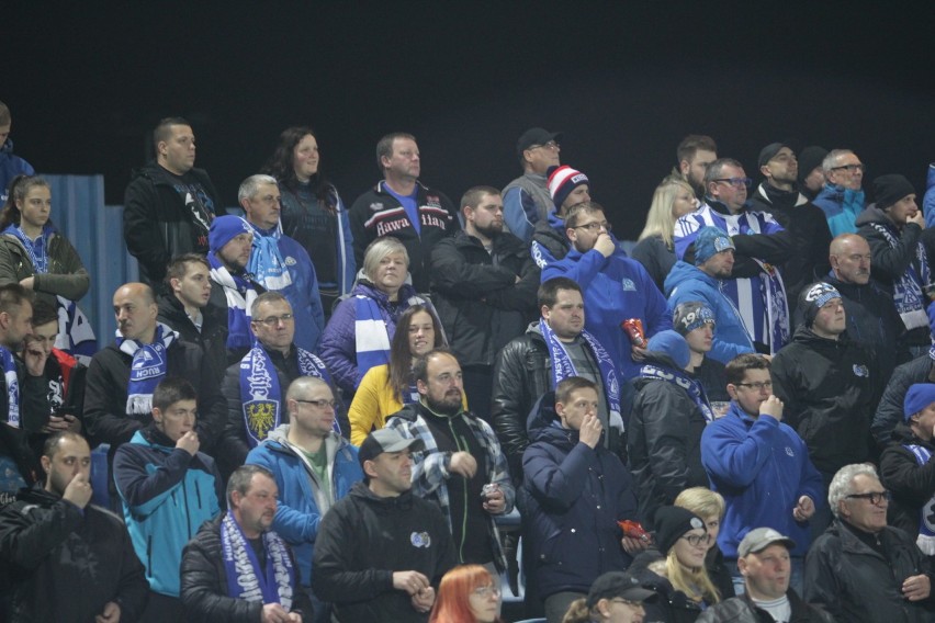 Ruch Chorzów pokonał Siarkę Tarnobrzeg 2:0. Na trybunach...