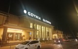 Wisła Kraków zameldowała się w Gdyni. Przywitał ją bardzo silny wiatr