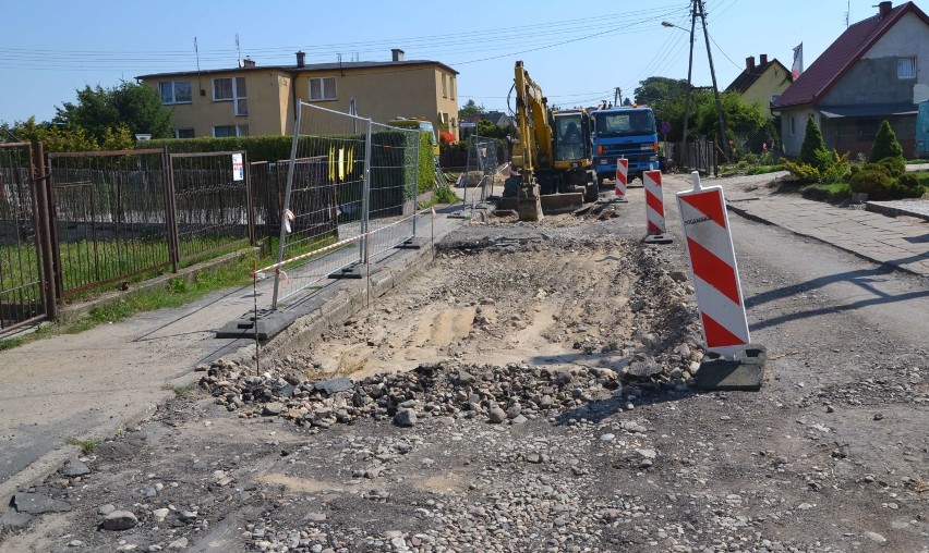 Remont ul. Kochanowskiego w Malborku będzie nieco droższy. Prace trwają [ZDJĘCIA]