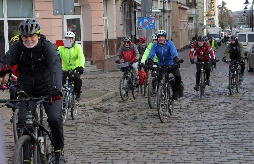 Miłka Raulin po raz trzeci jedzie rowerem przez Polskę, aby...