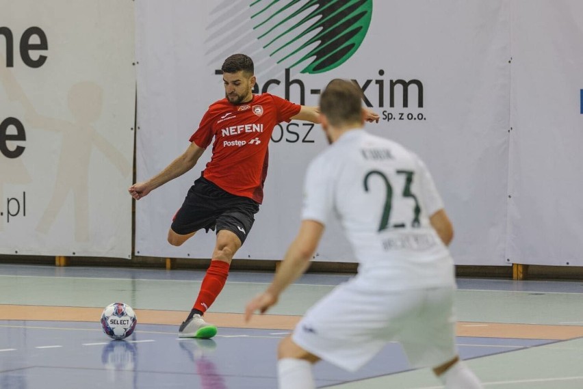 Ostatni jesienny mecz w Pniewach zakończył się porażką...