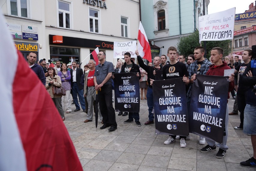Antyrządowa demonstracja w Tarnowie [NOWE ZDJĘCIA]