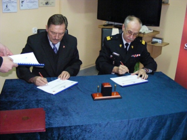 W świetlicy KP PSP w Kole podpisano Strategię Rozwoju Ratownictwa Powiatu Kolskiego na lata 2010 &#8211; 2020