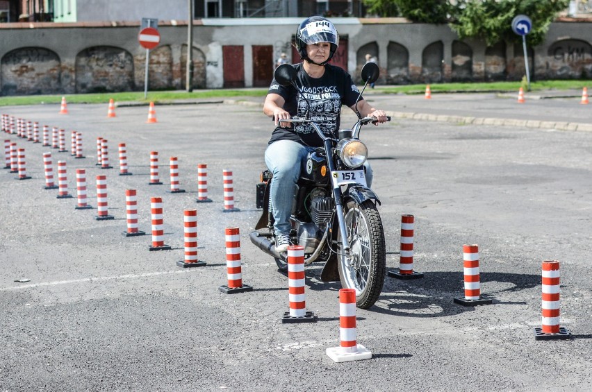 Motocykliści zmierzyli się w Grudziądzu z torem przeszkód [wideo, zdjęcia]