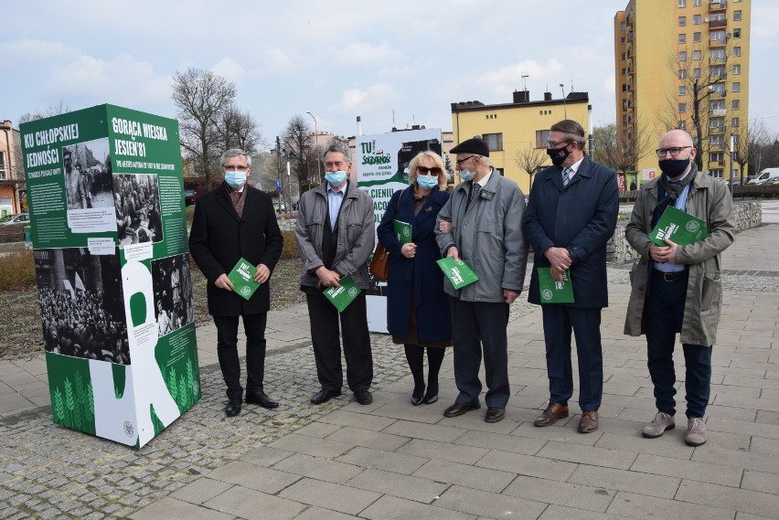 Można ją obejrzeć do 11 maja na placu św. Jana Pawła II w...