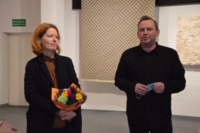 Wernisaż wystawy Joanny Rusin "Tkaniny i dywany" w ODA w Piotrkowie